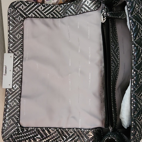 MK Quilted Purse - Picture 9 of 13